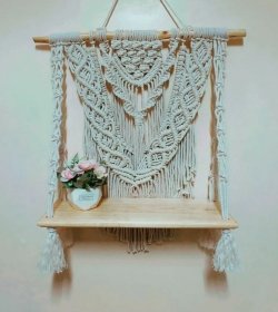Macrame wall hanging
