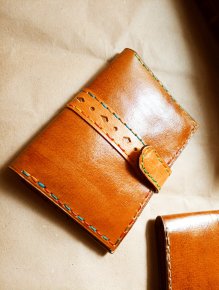 Leather wallet for women 