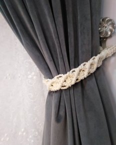 Curtain belt 