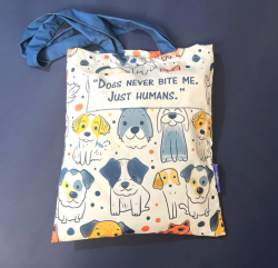 Dogs Never bite me Tote Bag