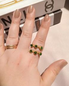 Green crystal copper ring